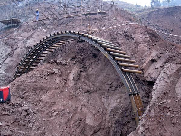 大型隧道拱架工字鋼彎拱機 工字鋼冷彎成型的關鍵設備與技術解析